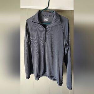 EUC UA womens Size medium 1-2 zip